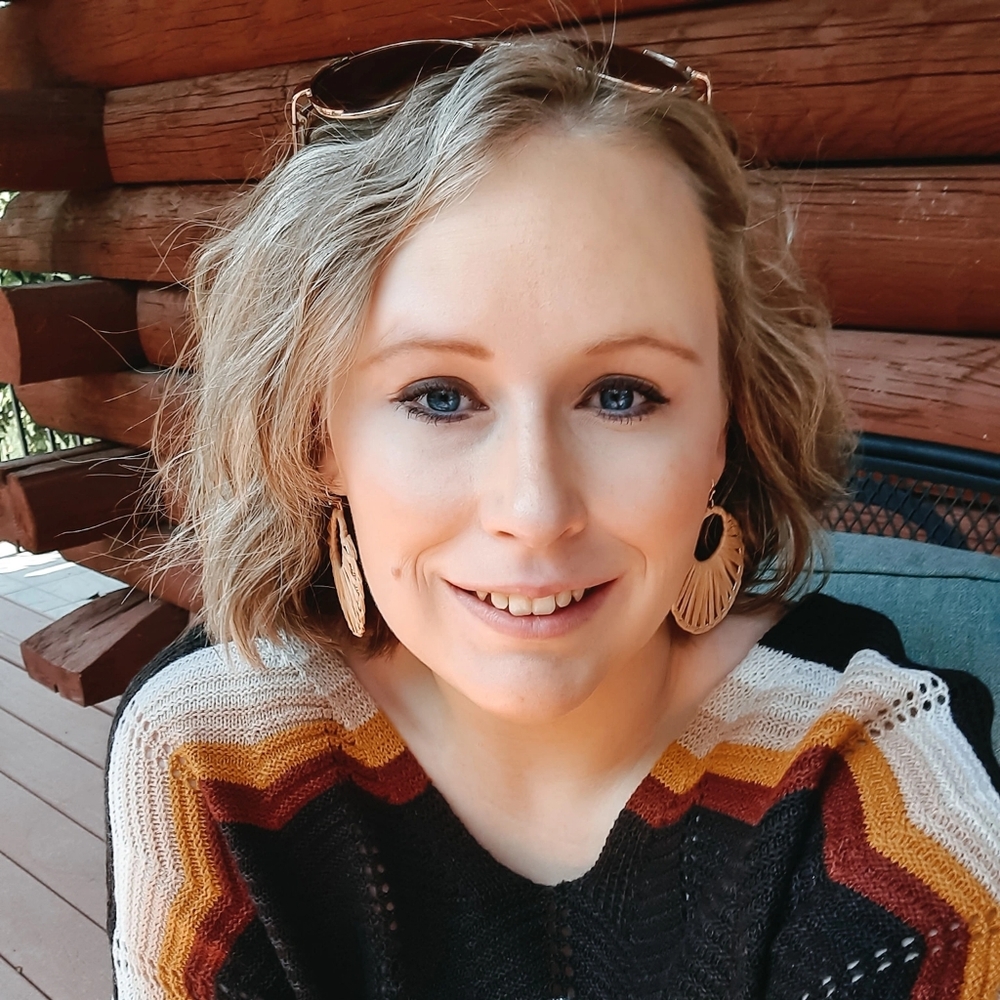 Meet your Posher, Crissa